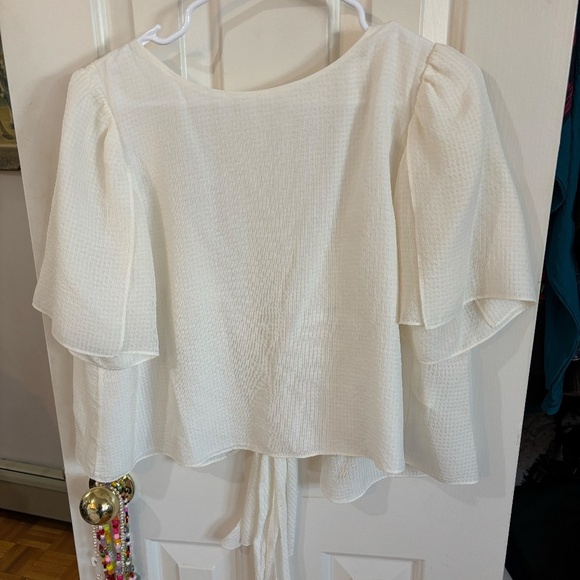 Club Monaco tie back flutter short sleeve white blouse - Picture 2 of 6